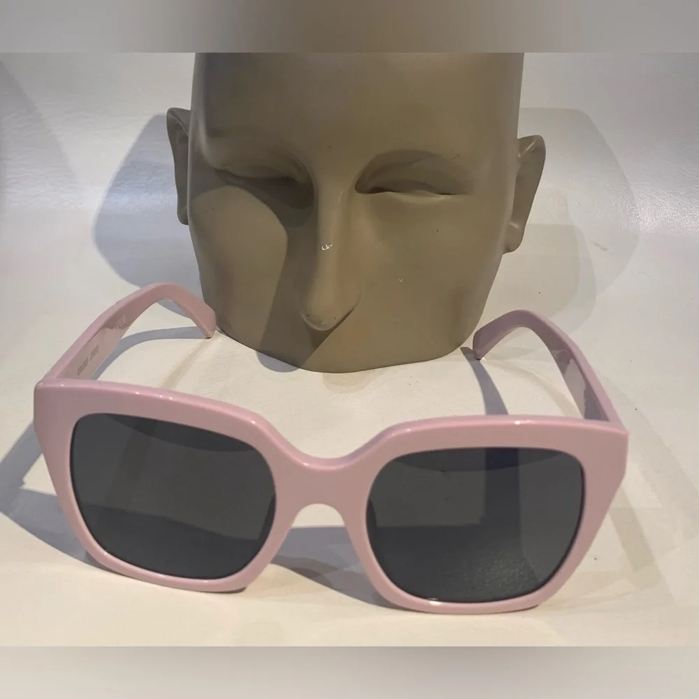 New CELINE PARIS Sunglasses - Picture 5 of 8